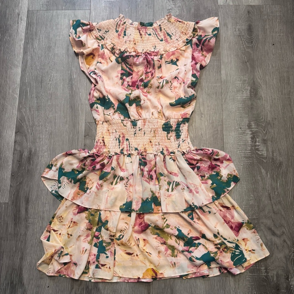 BCBGMaxAzria Women's Peach Floral Smocked Tiered Cap Sleeve Dress Size Small - Picture 9 of 10